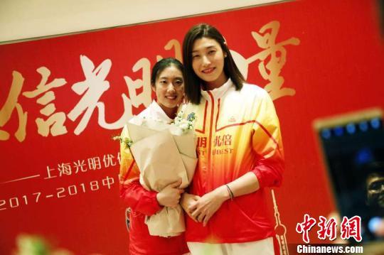 直播中国女排今晚比赛，CCTV5的激情与荣耀