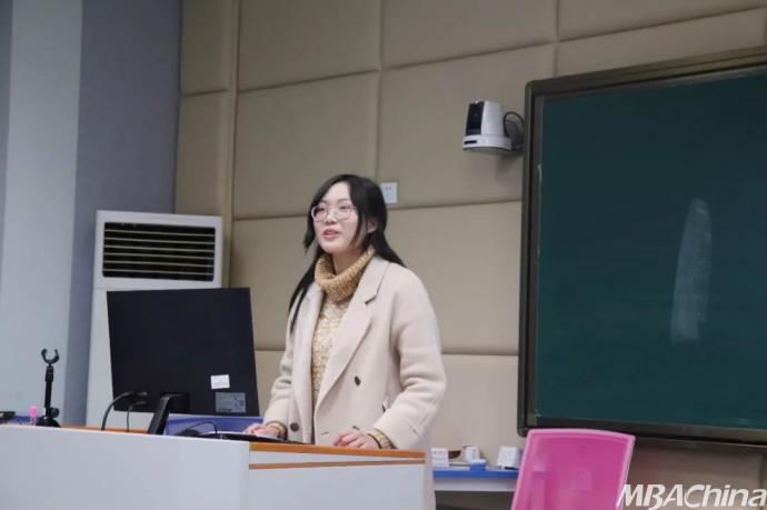 澳门六肖王小胖，从网络热议到理性审视的最新动态与新闻解析
