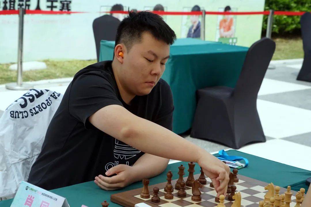 澳门六肖王小胖图片对比大全，从昔日到今日的蜕变